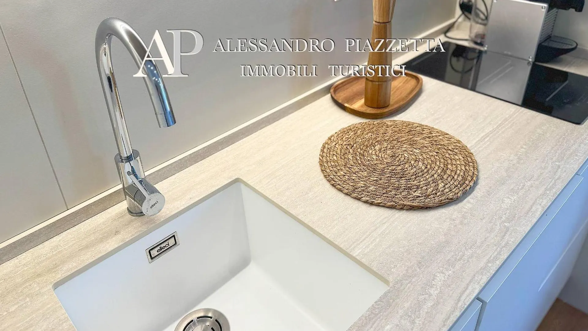 ラヴァーニャCasa Jansonアパートメント ラヴァーニャ